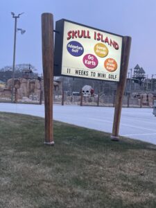 Skull Island sign